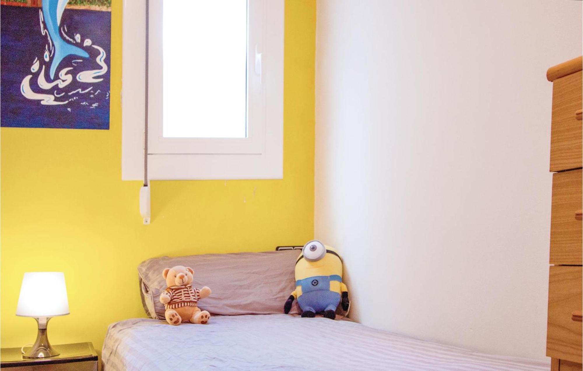 2 Bedroom Cozy Apartment In Blanes Kültér fotó