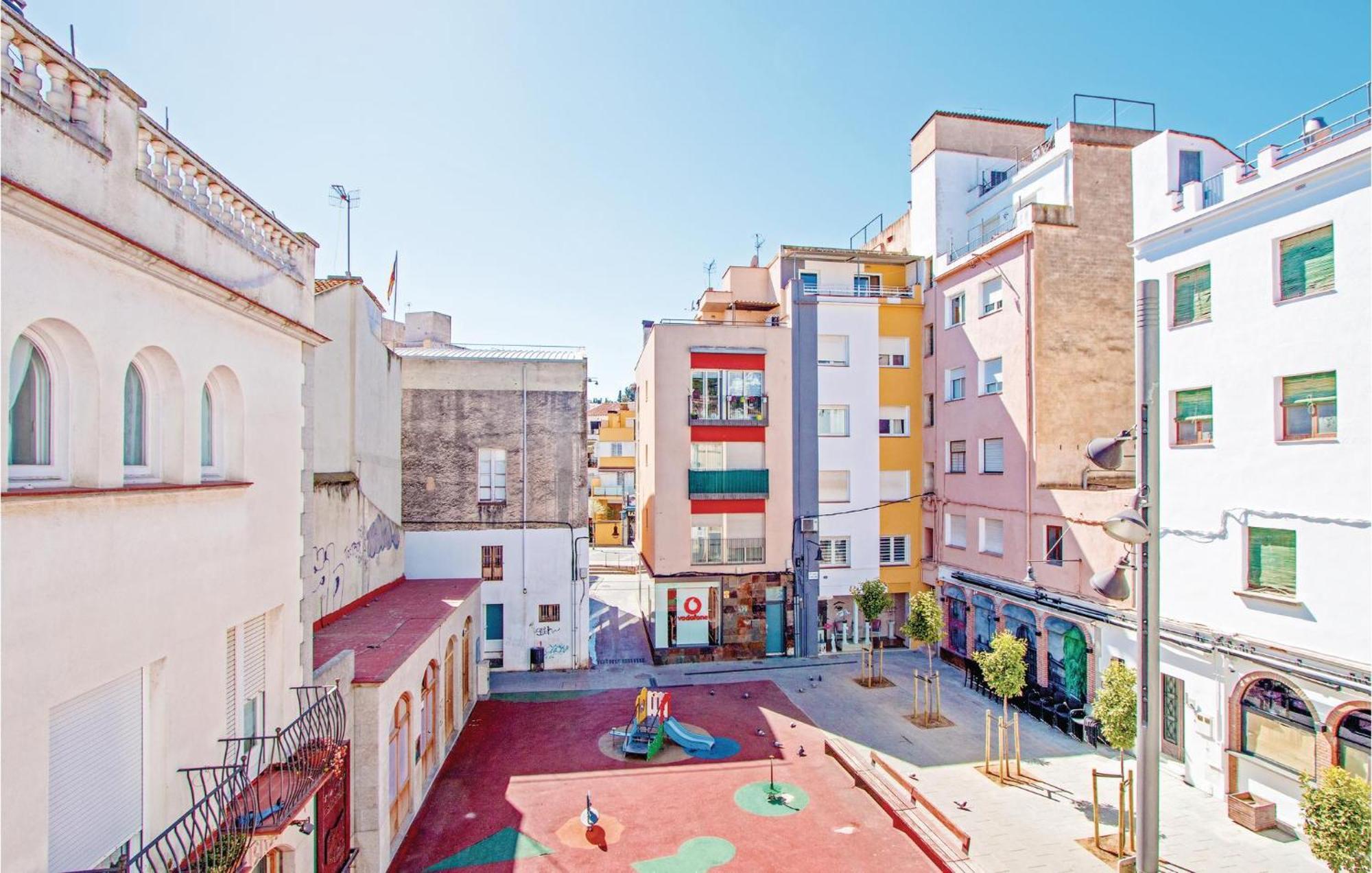 2 Bedroom Cozy Apartment In Blanes Kültér fotó